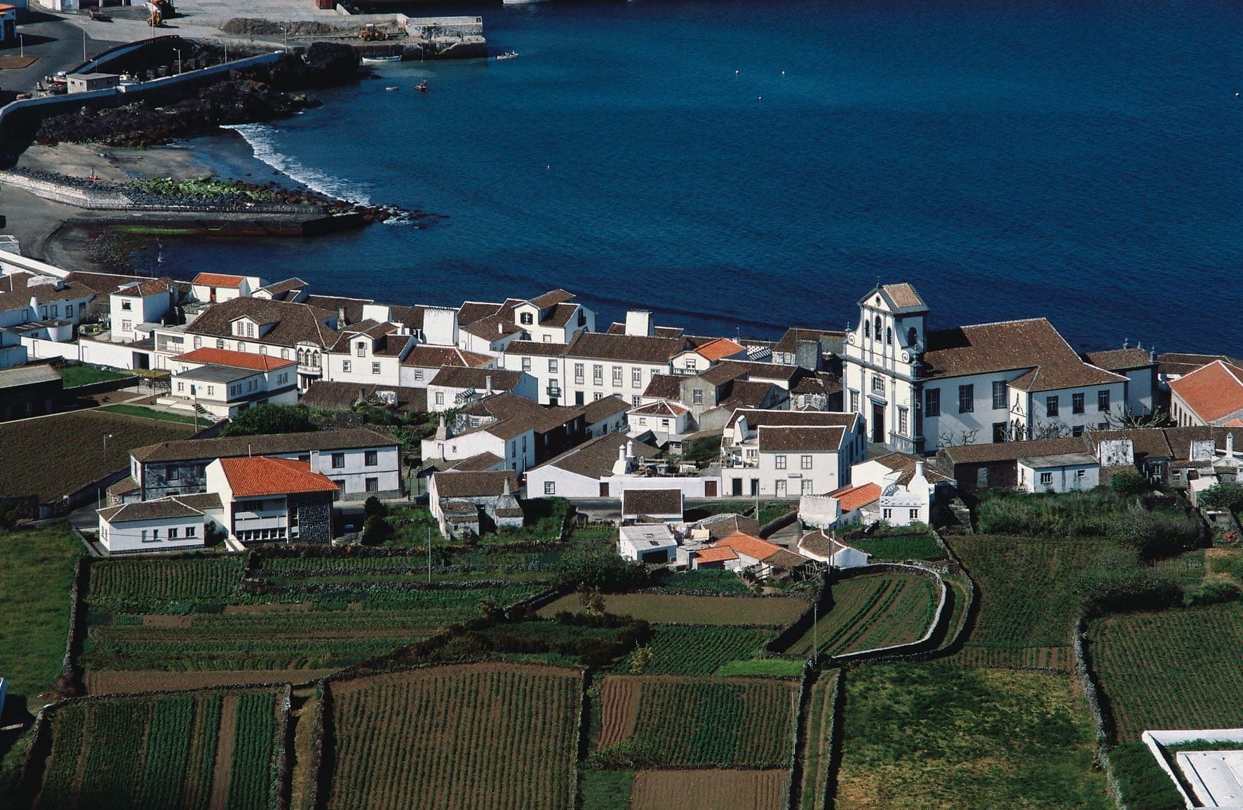 Historic center and church of Santa Cruz da Graciosa
