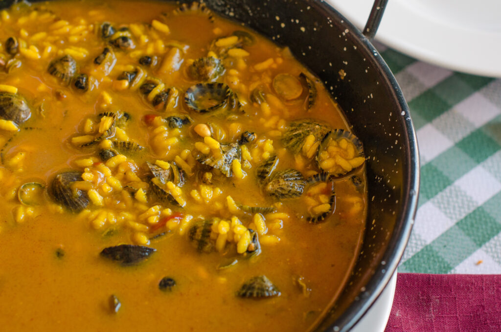 Limpets’ rice (arroz de lapas), a São Miguel traditional dish