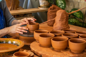 São Miguel Pottery being made