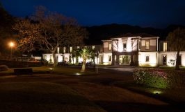 furnas boutique hotel front night