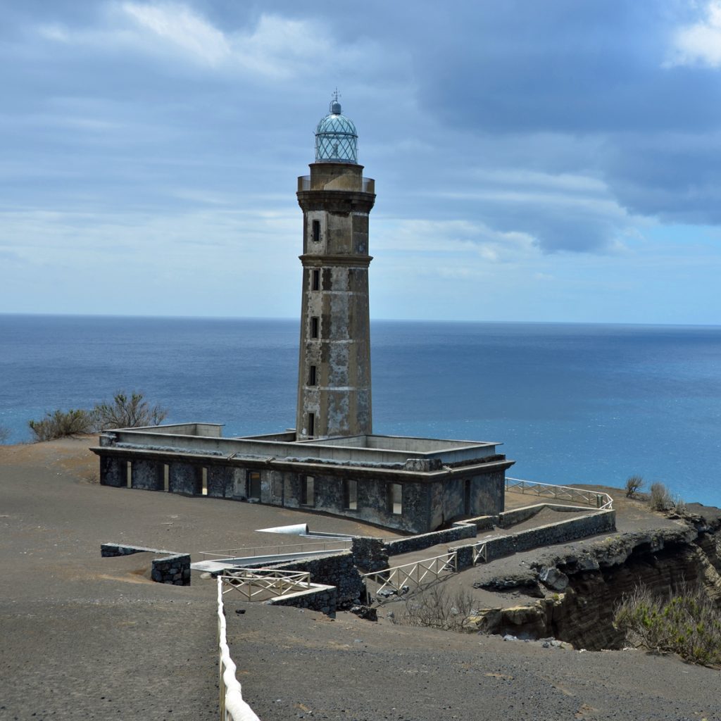 capelinhos lighthouse