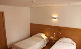 hotel zenite terceira portugal guest room