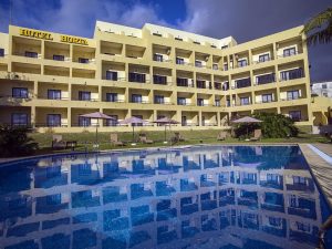 hotel horta front view