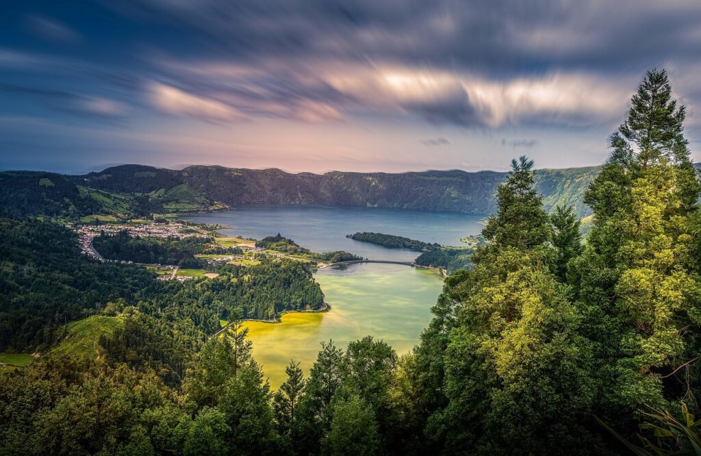 sete cidades lake in Sao Miguel Azores