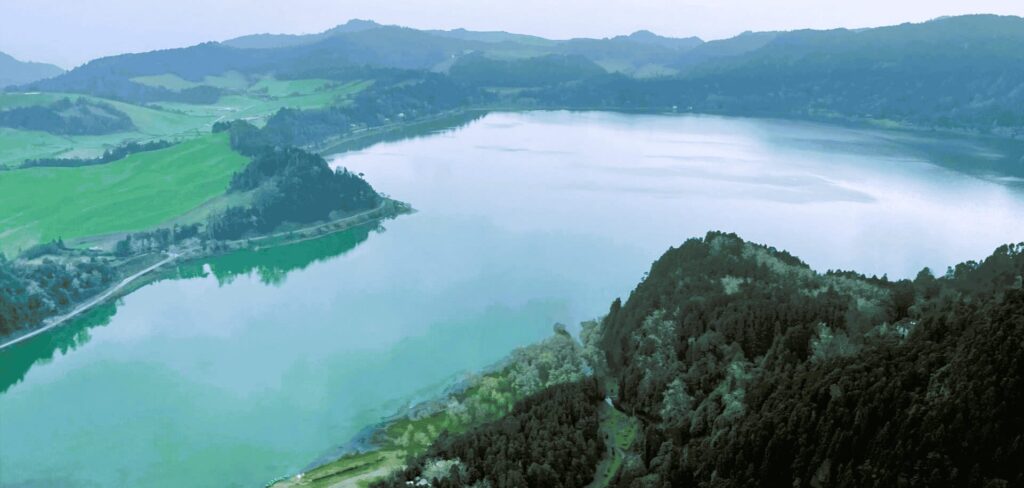 Lagoa das Furnas volcanic lake on São Miguel Island, Azores